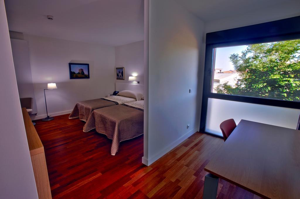 Posada San Juan De La Cruz Fontiveros Szoba fotó